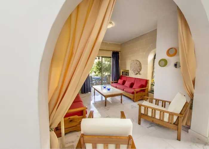 Xemxija Apartment Xlendi